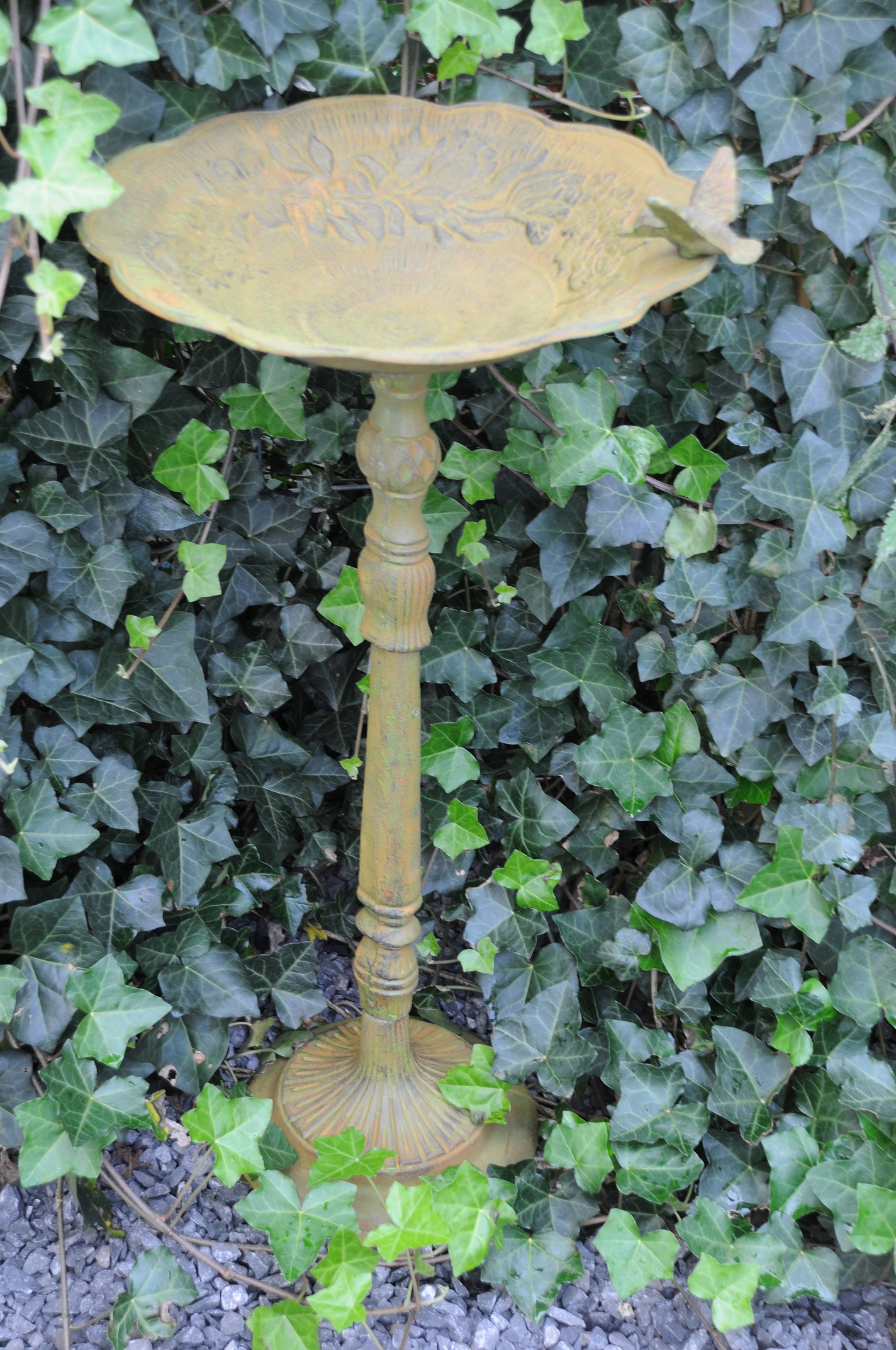 Vogelbad met Hummingbird XL, gietijzer, antiek groen-rust.