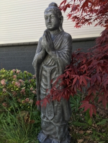 Groetende boeddha XXL beeld, vol steen.