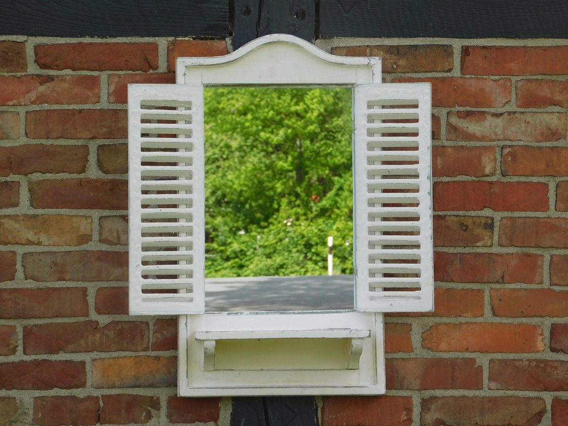 Spiegel met venster - houten frame en deurtjes - Old French White