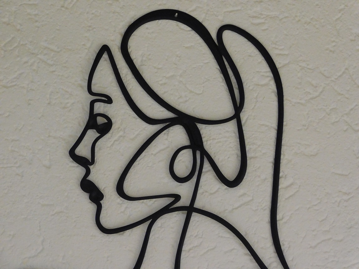 Face of a woman - 50 cm - Outline Wall decoration