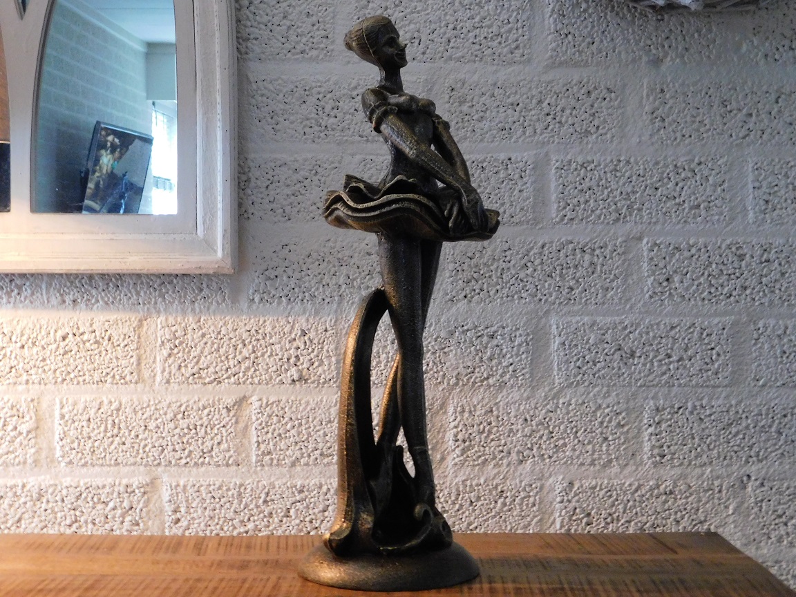 Statue einer Ballerina, Gusseisen, Bronze-Look, Heimdekoration