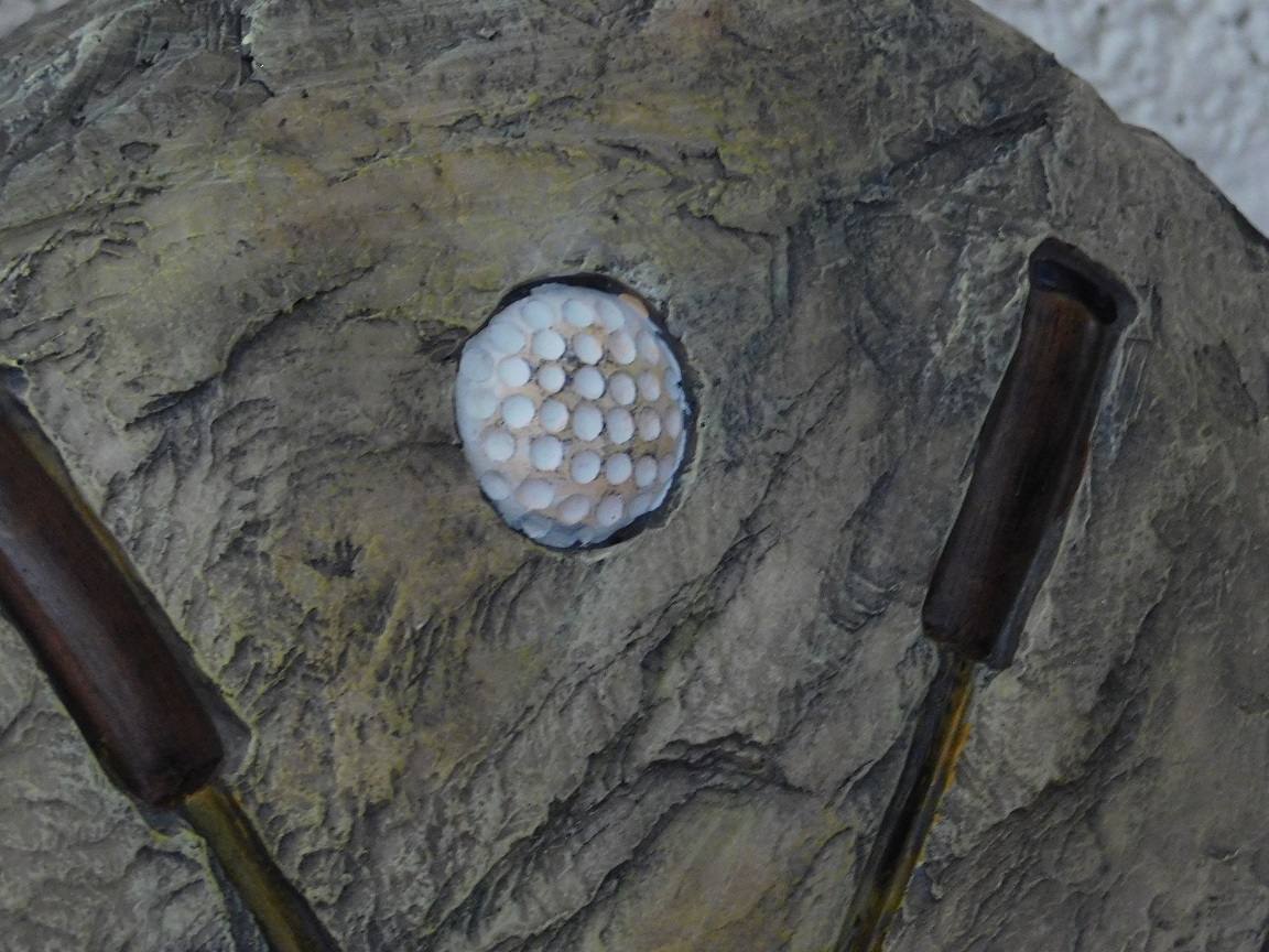 Decoratie voor golfers, een ornament met hierin golf attributen