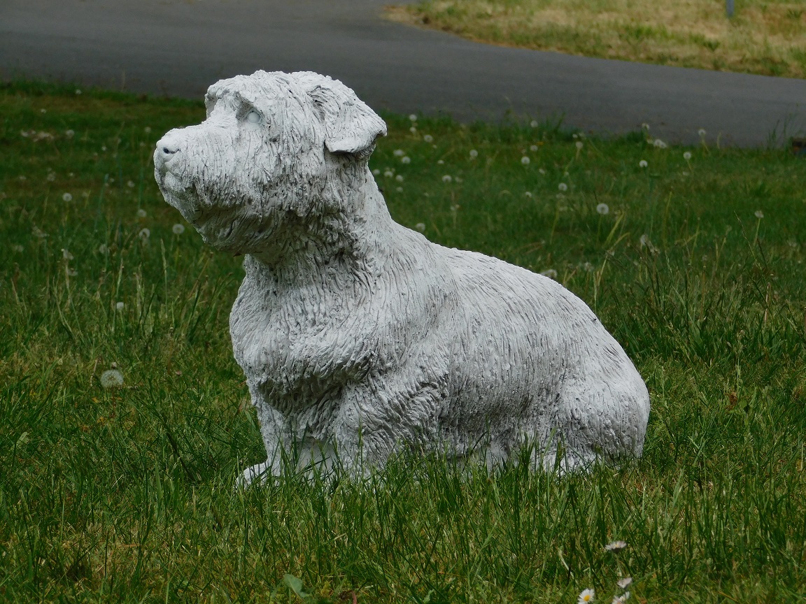 Statue Hund M - massiver Stein