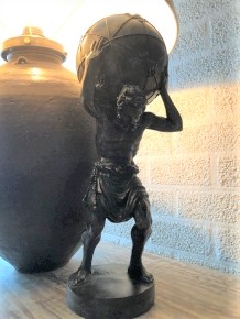 Statue Atlas, ein Riese, der nach der griechischen Mythologie das Universum trug