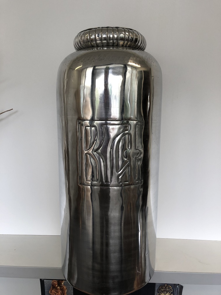 Vase Aluminium, Silber-Look, mit Beschriftung, sehr schön
