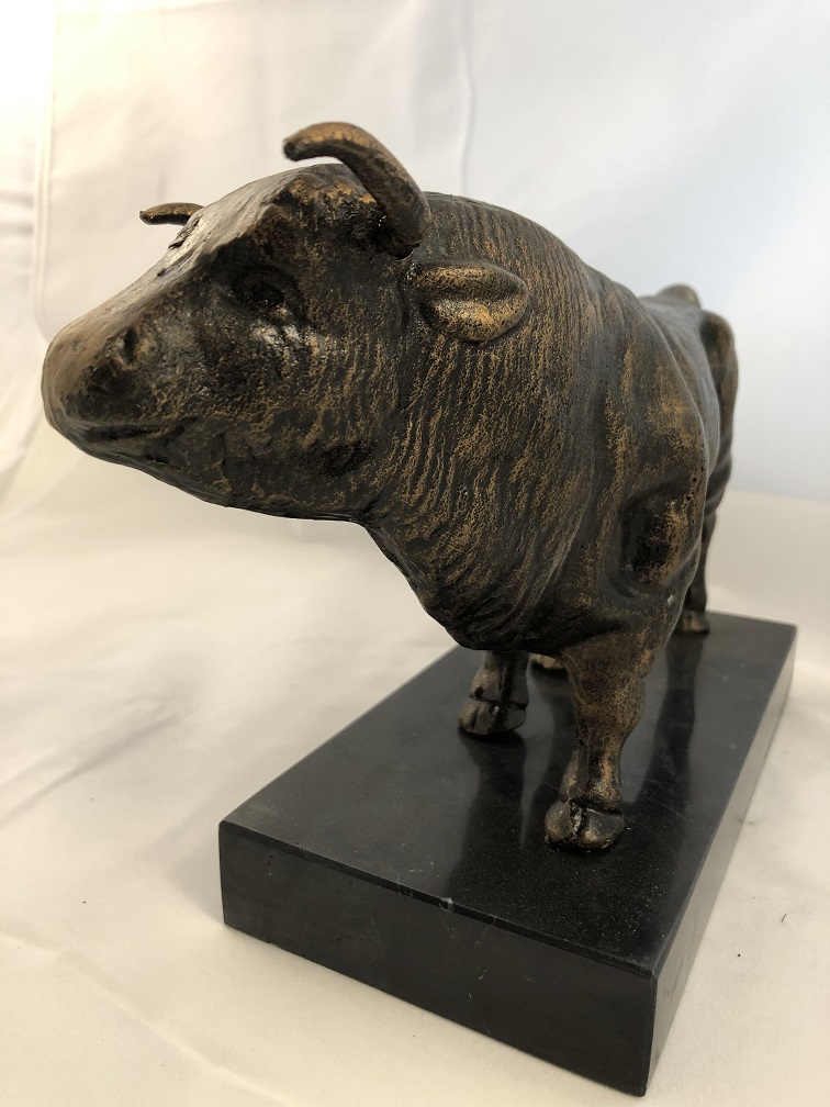 universiteitsstudent krater Bereid Sculptuur metalen bronskleurige grote stier, prachtig!! -  CountryClassicDesign, Alle accessoires voor in en om uw huis. Maak van je  huis een thuis.