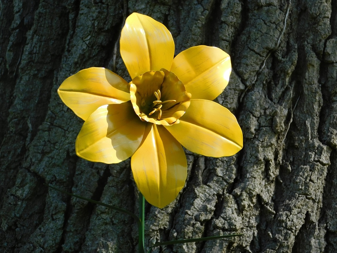 Handmade Daffodil - Gartenhocker 82 cm - Metall