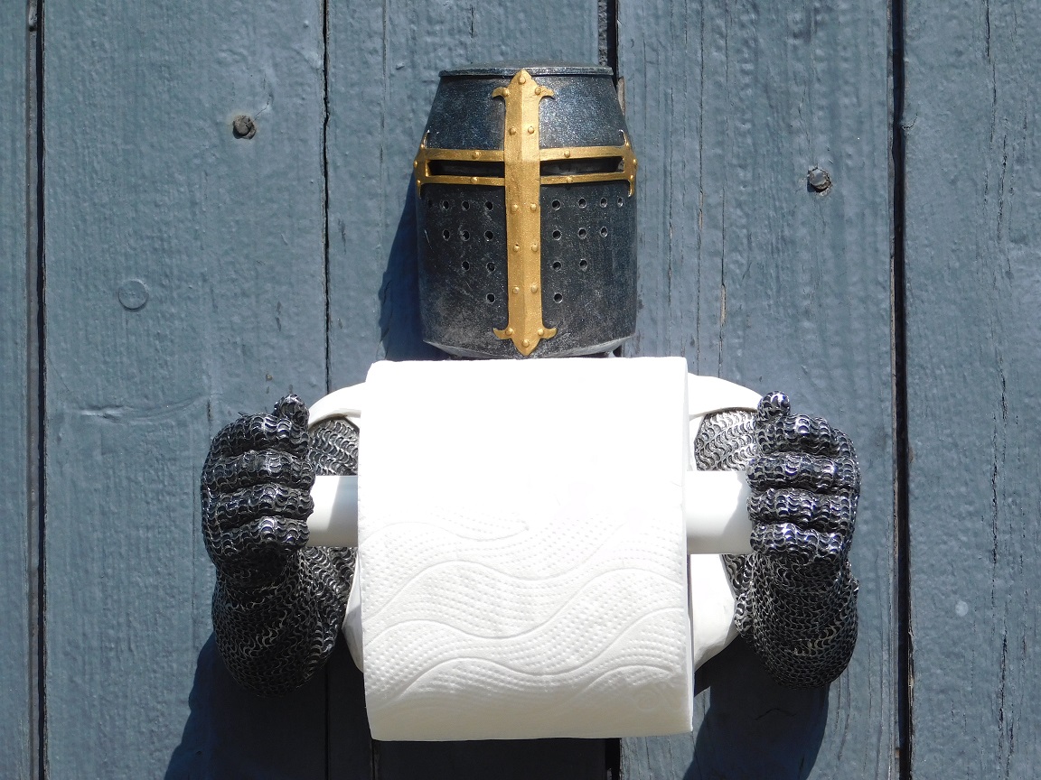 Einzigartiger Ritter Toilettenpapierhalter | Handbemalt | Hochwertiger Polystone