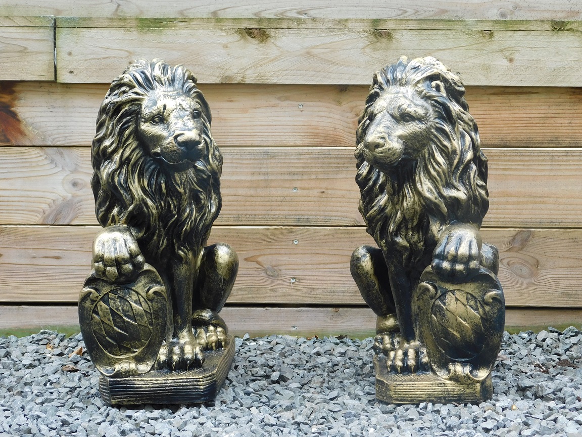 Set van 2 leeuwen - zwart/goud - polystone