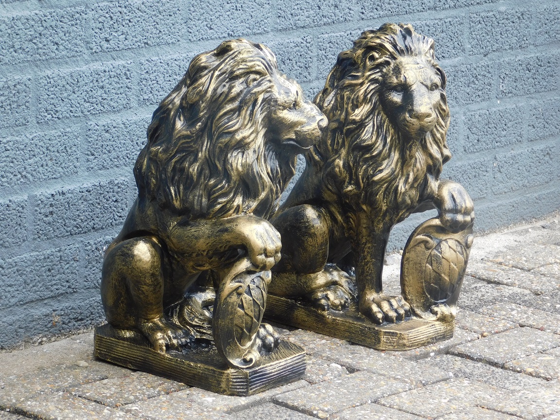 Set van 2 leeuwen - zwart/goud - polystone
