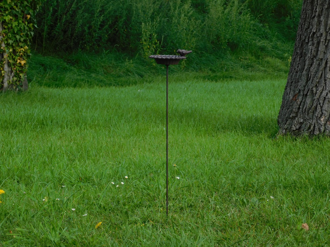 Vogeltränke auf Stift - Gartenstab - Gusseisen - Dunkelbraun