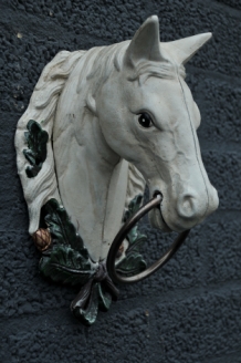 Handtuchring Pferd - Gusseisen weiß/rost - Handtuchhalter