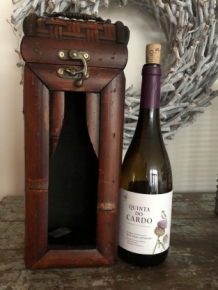 koloniaal houten kist voor een fles wijn, rechtop, bamboeafwerking, zeer apart!