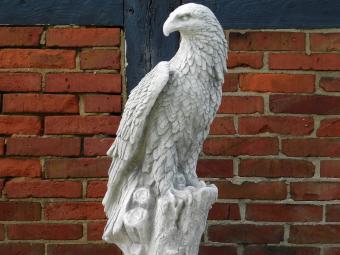 Eagle on Tree Stump - 105 cm - Stone