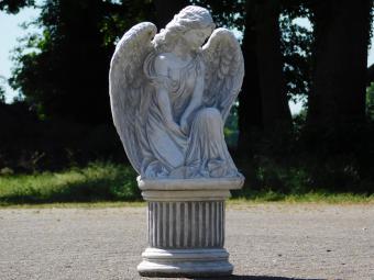 Beeld Engel op Ronde Sokkel - 73 cm - Steen