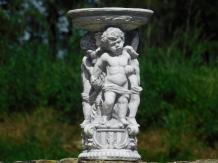 Dekorative Statue mit Engeln und Waage | Stein | Detailliert