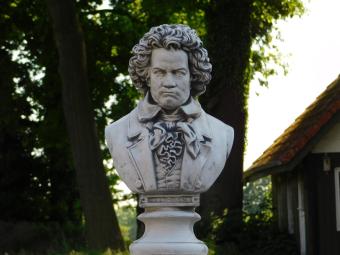 Beethoven on Round Pedestal - 76 cm - Stone