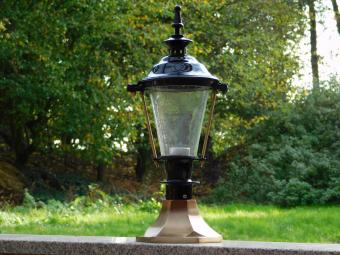 Classic Outdoor Lamp in Black with Brass Base - 51 cm - Hexagonal Base