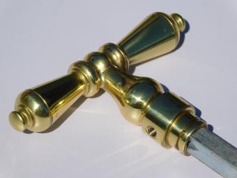 Door handle T-model – Polished brass – Classic