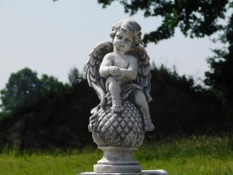 Eenmalig: Engel op Sokkel - 60 cm - Steen