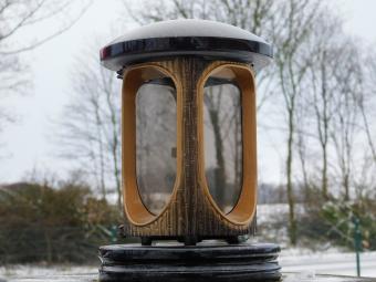 Granite Grave Lantern - Black with Gold
