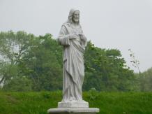 Herz-Jesu-Statue auf Sockel - massiver Stein