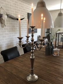 Nikkelen - raw kaarsen kandelaar, super mooi ontwerp!!