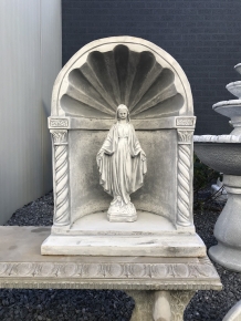 Statue of Mary in a chapel, to pray, Lady Chapel