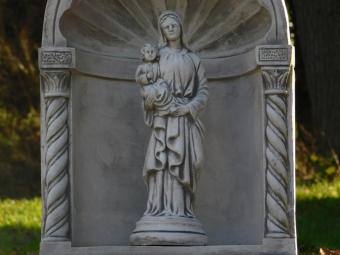 Classic Chapel with Madonna and Child – 65 cm – Grey/White – Stone
