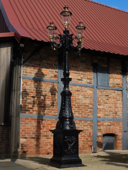XXL Lamppost with 5 Shades – approx. 425 cm – Black Aluminium with Brass & Copper