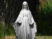 Statue Madonna - massiver Stein