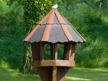 Robustes Vogelfutterhaus - 150 cm - Handgefertigt