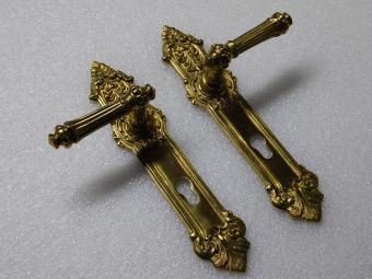 Türbeschlagset Messing – 2 Türgriffe + 2 Türschilder PC 92