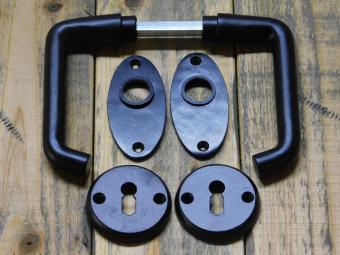 Set of door handles with oval handle rosettes + key rosettes BB - Matt black - Aluminium