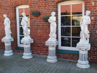 Set „Vier Jahreszeiten“ auf Sockel – 170 cm – Stein