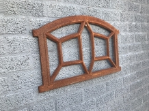Cast iron stable window spider, small