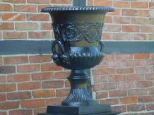 Large Garden Vase - Cast iron - Black - Detailed