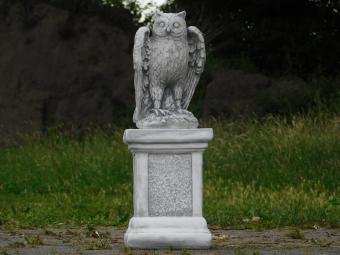 Unikat: Eule auf Sockel - 66 cm - Stein