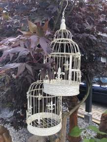 Set of beautiful round white metal bird cages, very beautiful in design!!