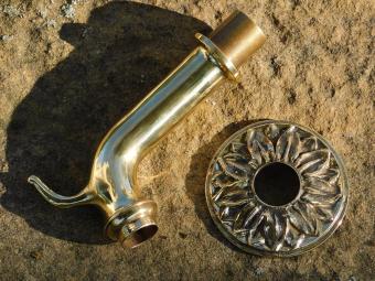 Water spout with rosette - Brass 