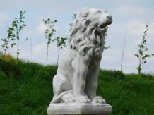 Zittende Leeuw op Sokkel - 95 cm - Steen