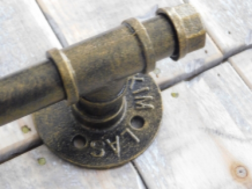 Beautiful hefty industrial door handle, iron bronze antique, very nice.