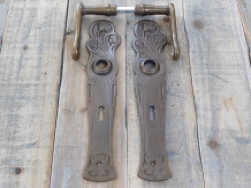 Set of door hardware - for room doors - BB72 -2 handles, 2 plates and mandrel