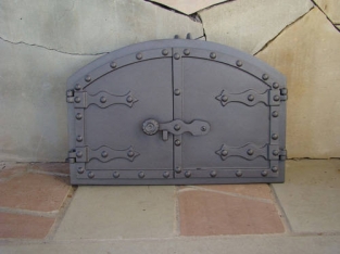 Door for pizza oven - cast iron untreated