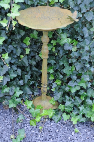 LAATSTE: Vogelbad met Hummingbird XL, gietijzer, antiek groen-rust.