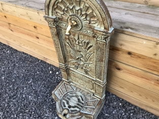 Garden fountain, made of cast iron, green-brown