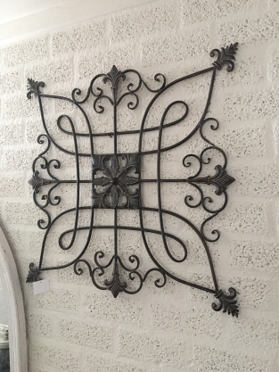 Decorative Wall Ornament - Metal - Brown