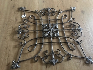 Beautiful decorative metal wall rack