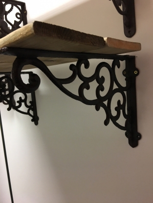Pair of shelf supports, hanging bracket, cast iron rust brown