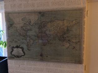 Wanddecoratie kunst op glas, Full color world-map, zeer fraai!!